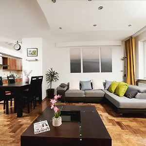 Lumina Spacious Near The Railway Station Warszawa